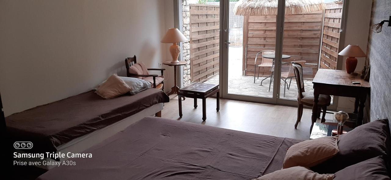 La Cigale Et La Fourmi Apartamento Nîmes Exterior foto
